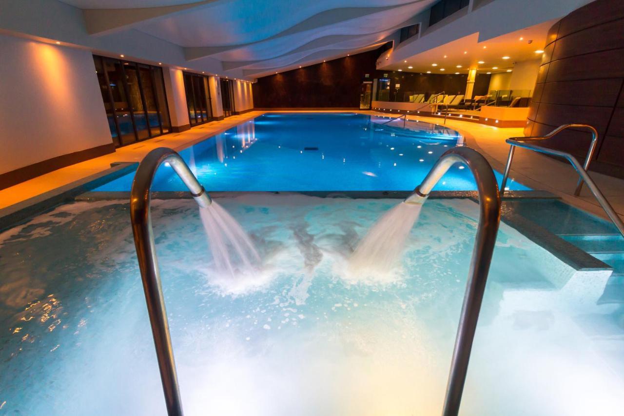 The Mere Golf Resort & Spa Экстерьер фото